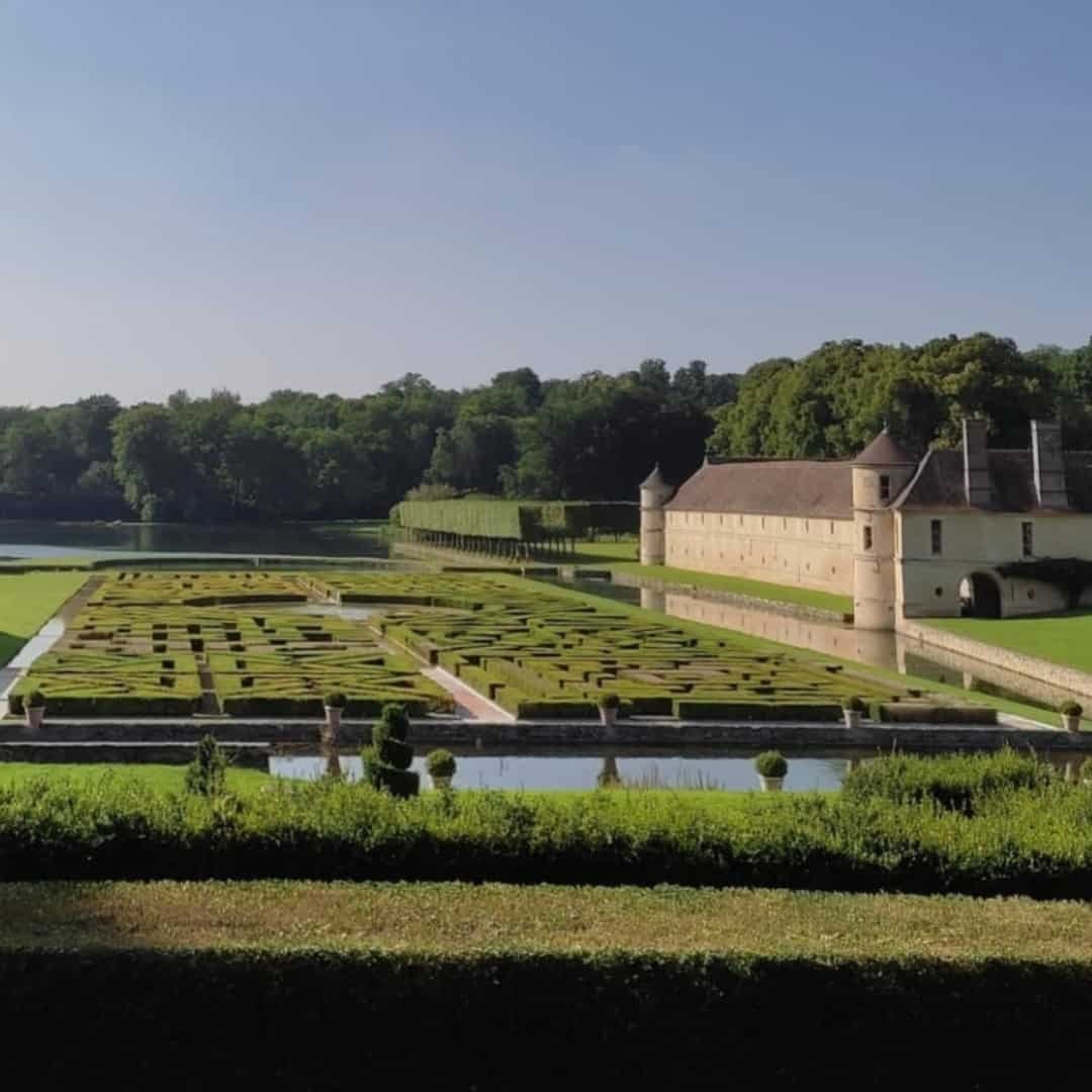 Château_de_La_Roche-Guyon,_entrée